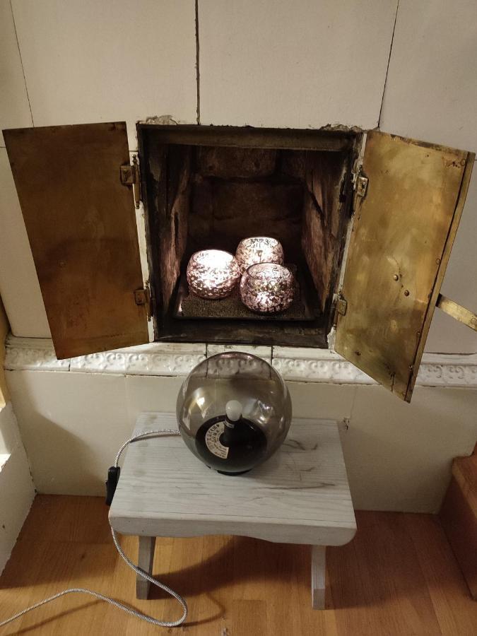 Apartamento Den Unika Sekelskiftsvaningen. Norrtälje Exterior foto