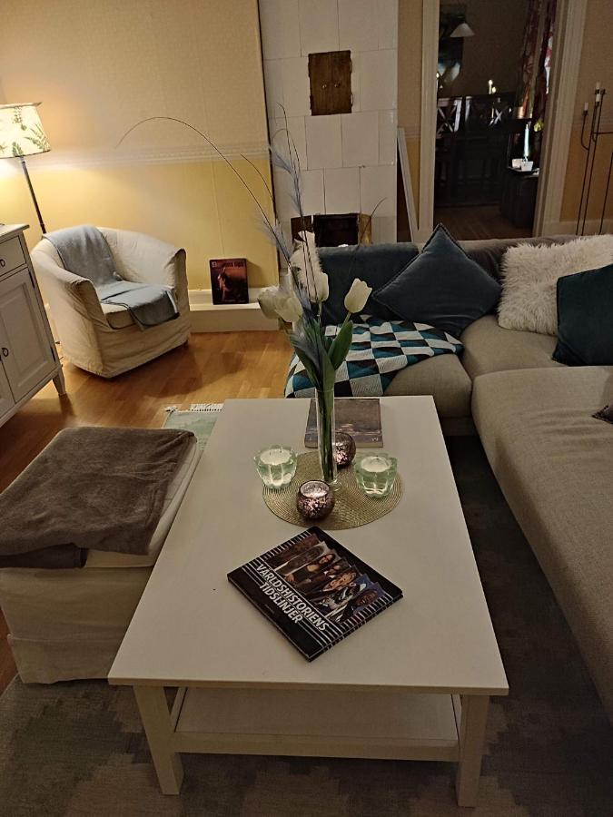 Apartamento Den Unika Sekelskiftsvaningen. Norrtälje Exterior foto